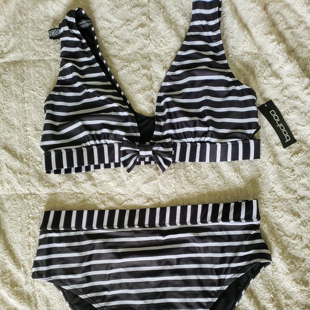 Black/White striped bikini